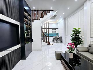 Hiếm  bán nhà cổ nhuế  dân xây  ngõ thoáng rộng rãi, 42m2 chỉ 6.5 tỷ (rẻ nhất thị trường)