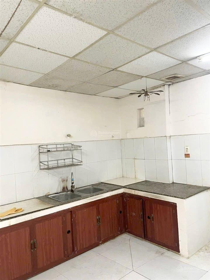 Bán nhà mặt tiền kinh doanh quận 11, cn 85m2, 4 tầng, vị trí đắc địa