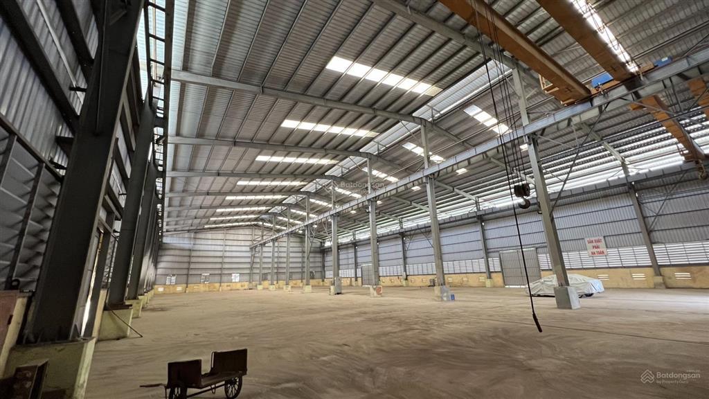 Cho thuê kho, nhà xưởng thuộc kcn 2500 m2 phù hợp sxkd. chính chủ tốt