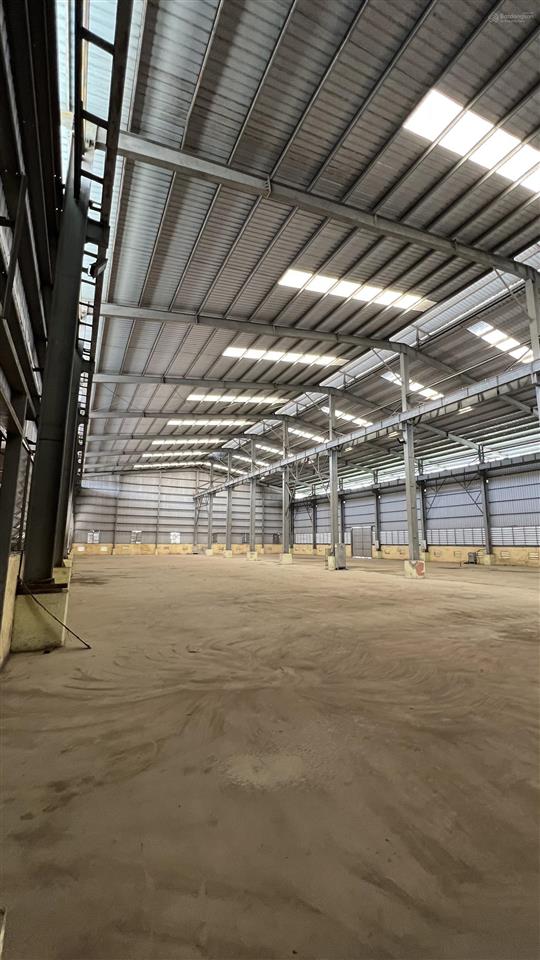 Cho thuê kho, nhà xưởng thuộc kcn 2500 m2 phù hợp sxkd. chính chủ tốt
