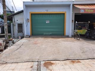 Cho thê nhà mặt tiền, ngang 6m  dài 11m