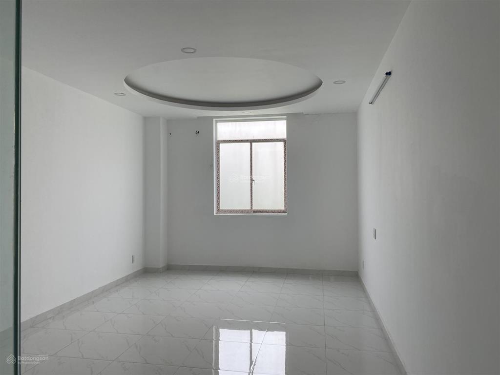 Bán căn nhà 4pn  97m2  full nội thất, ngay làng đại học quốc gia hcm, cho thuê được ngay