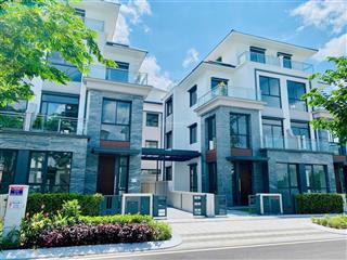 Cần bán biệt thự song lập 4 tầng  153m2 mặt tiền đường 16m nhà mới 100% ngân hàng cho vay 70%