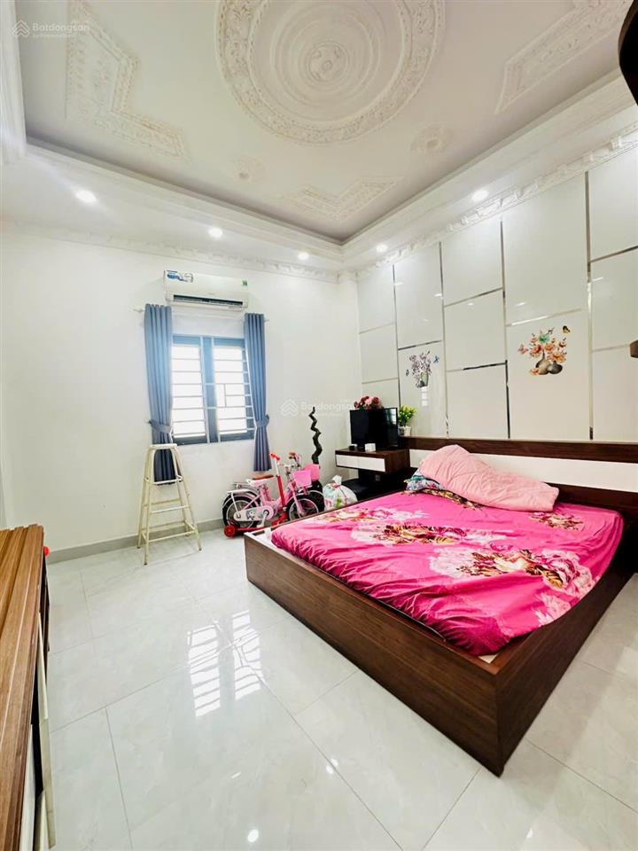 Còn xót 1 siêu phẩm 6,2x13,5m xây 4 tầng, đường 6m oto trong nhà. sát q7 giá chỉ 7,39 tỷ tl