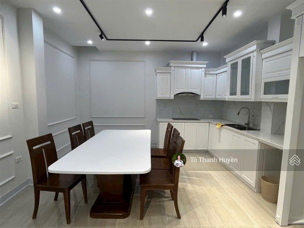 Gấp. bán lk 90m2gấp. bán lk 90m2, 21.9 tỷ tại kđt văn phú, hà đông, hà nội. full nội thất thang máy