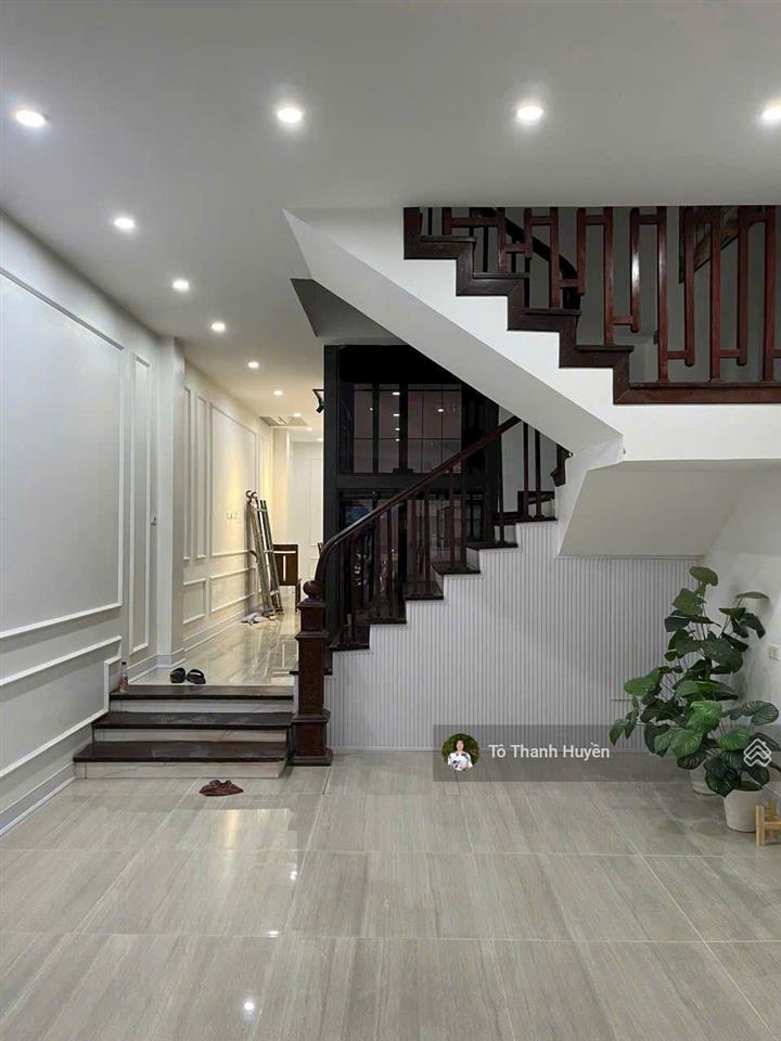Gấp. bán lk 90m2gấp. bán lk 90m2, 21.9 tỷ tại kđt văn phú, hà đông, hà nội. full nội thất thang máy