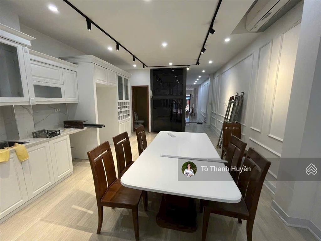 Gấp. bán lk 90m2gấp. bán lk 90m2, 21.9 tỷ tại kđt văn phú, hà đông, hà nội. full nội thất thang máy