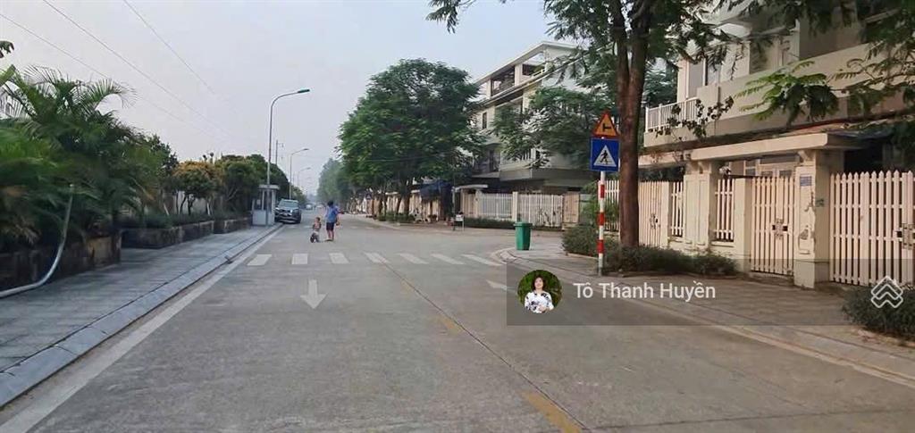 Giảm sốc 3,5 tỷ. lk geleximco hà đông diện tích 120m2 x 5 tầng mặt tiền 6m giá chỉ 18tỷ