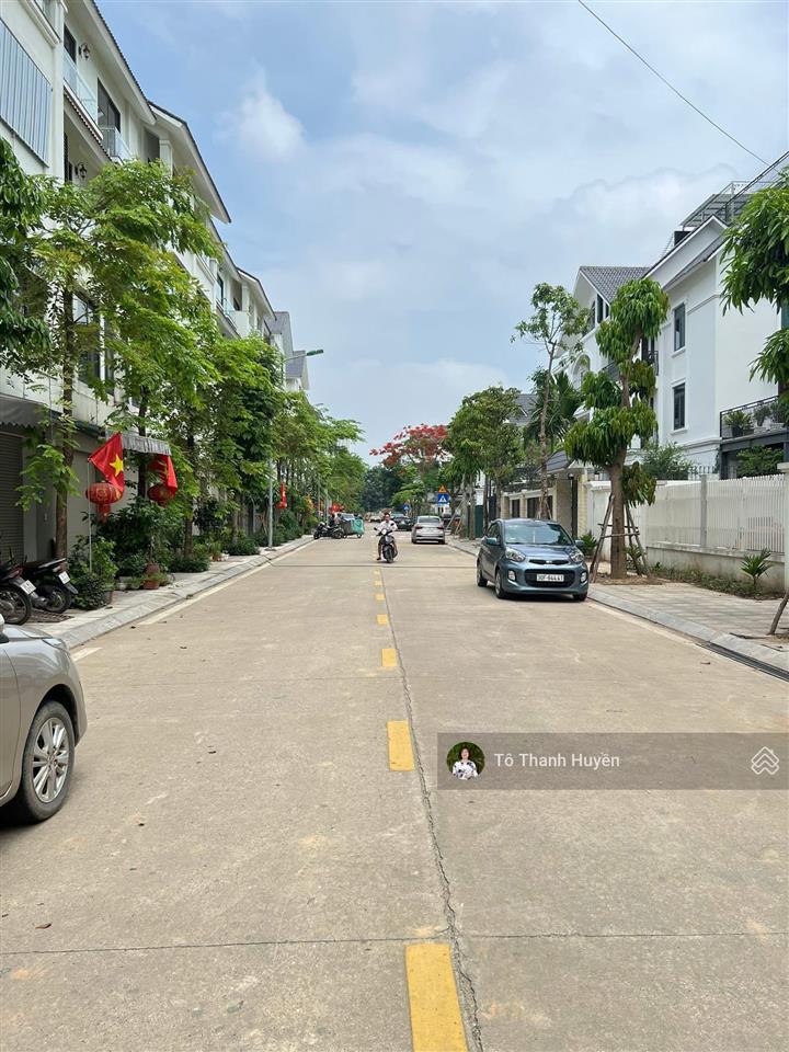 Chính chủ bán gấp liền kề dương nội 87m2, 5 tầng hoàn thiện đẹp view vườn hoa giá chỉ nhỉnh 18 tỷ