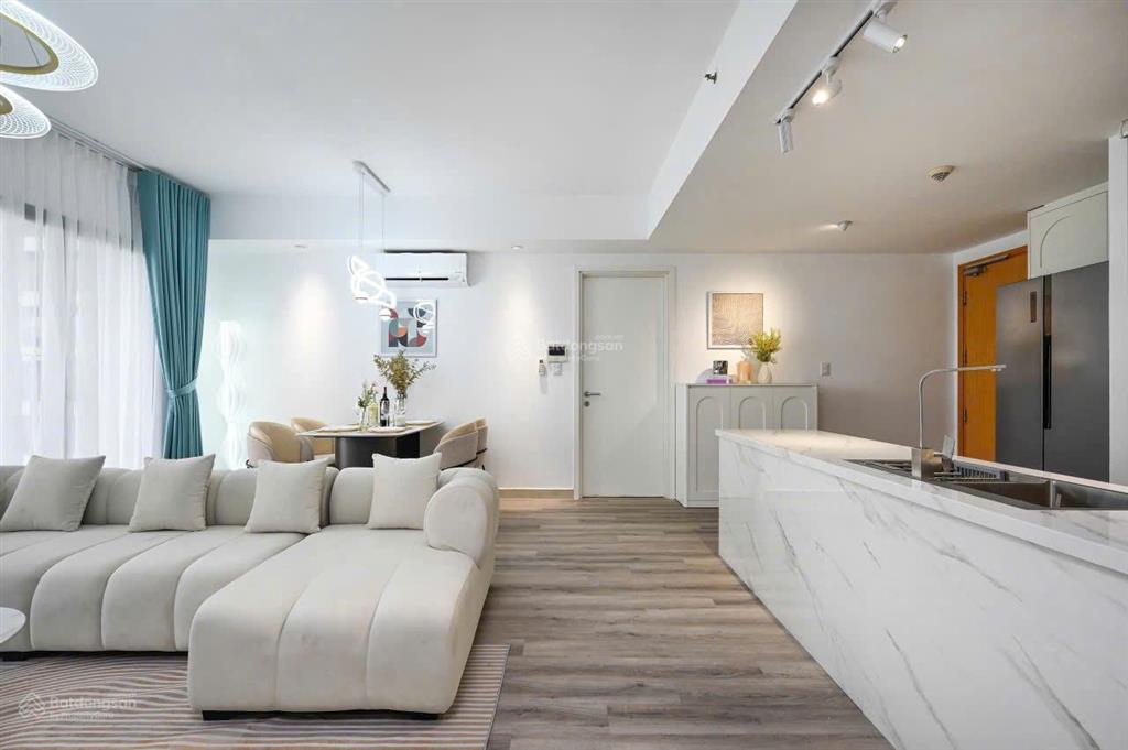 Bán căn hộ masteri thảo điền 2pn, 75m2, giá chỉ 8.5 tỷ, nhà đẹp sẵn có hđt giá cao. hỗ trợ tìm nhà