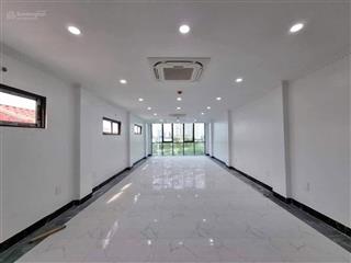 Toà văn phòng  vị trí kim cương siêu đẹp siêu hiếm nhà sát phố  ô tô tải đỗ kinh doanh sầm uất.