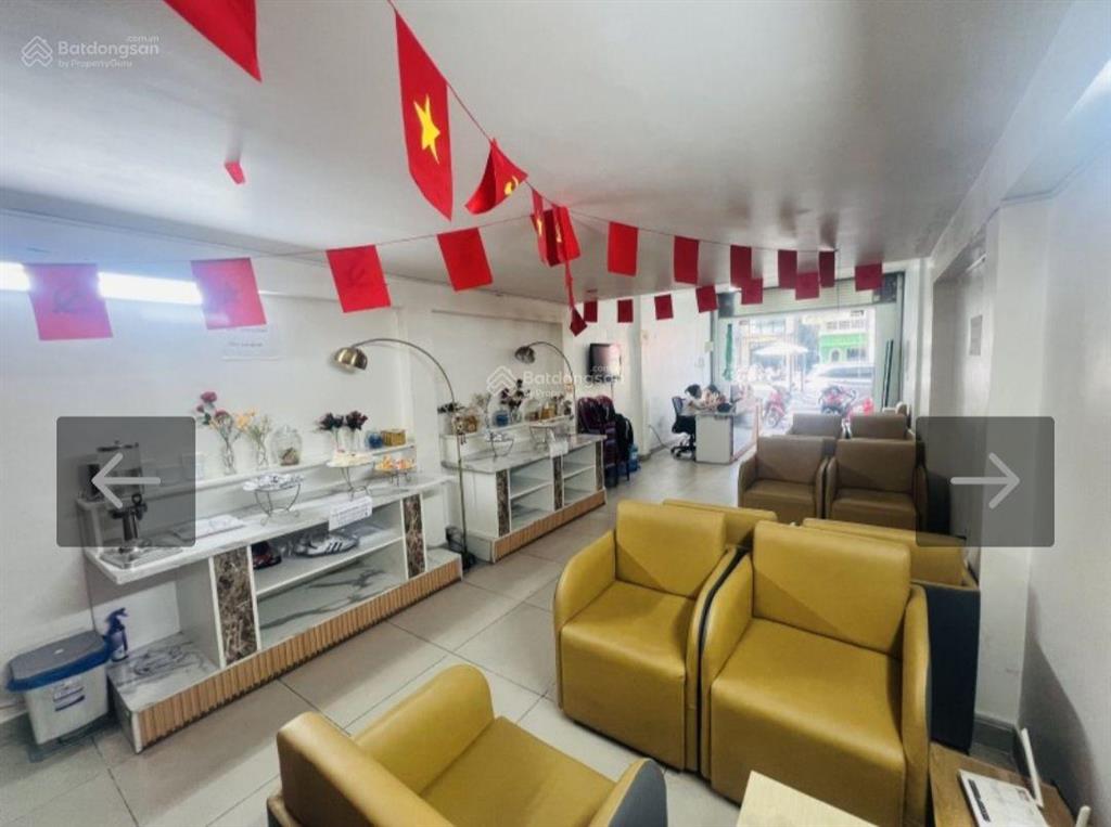 Mặt tiền kd an dương vương, p.4, q.5, dt 3,5 x 20m, 4 tầng thang máy, giá 32 tỷ.