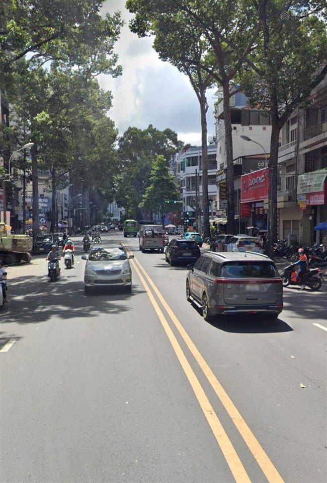 Mặt tiền kd an dương vương, p.4, q.5, dt 3,5 x 20m, 4 tầng thang máy, giá 32 tỷ.