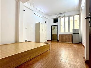 Cho thuê phòng 132a tân khai, hoàng mai 30m2, mặt phố, khép kín, thang máy, full đồ.  0389 752 ***