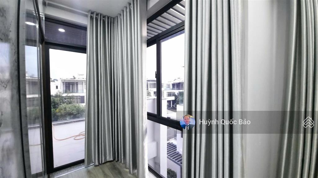 Cho thuê biệt thự song lập f6 lucasta villa  phú hữu, thủ đức  giá 32 triệu/tháng