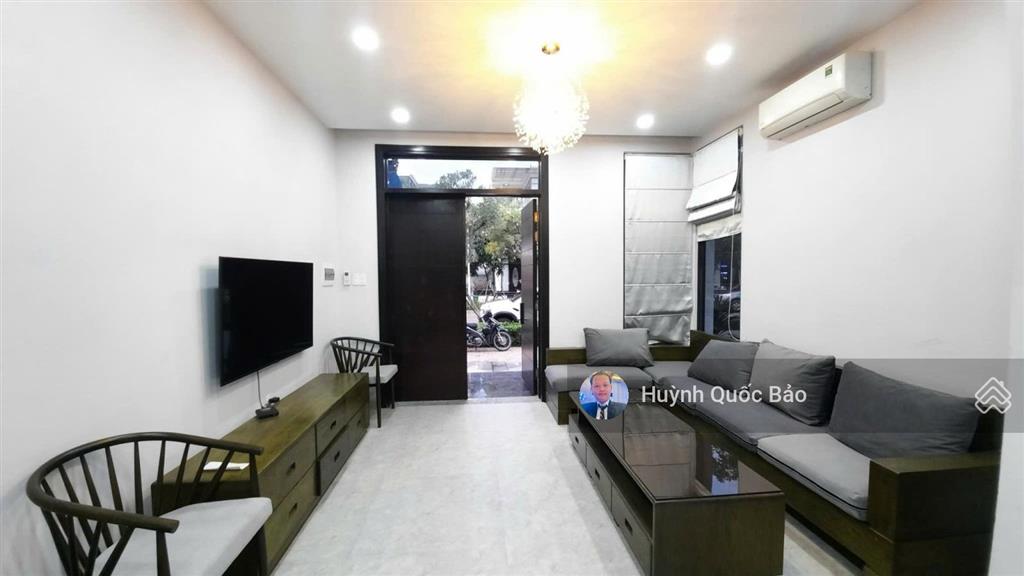 Cho thuê biệt thự song lập f6 lucasta villa  phú hữu, thủ đức  giá 32 triệu/tháng