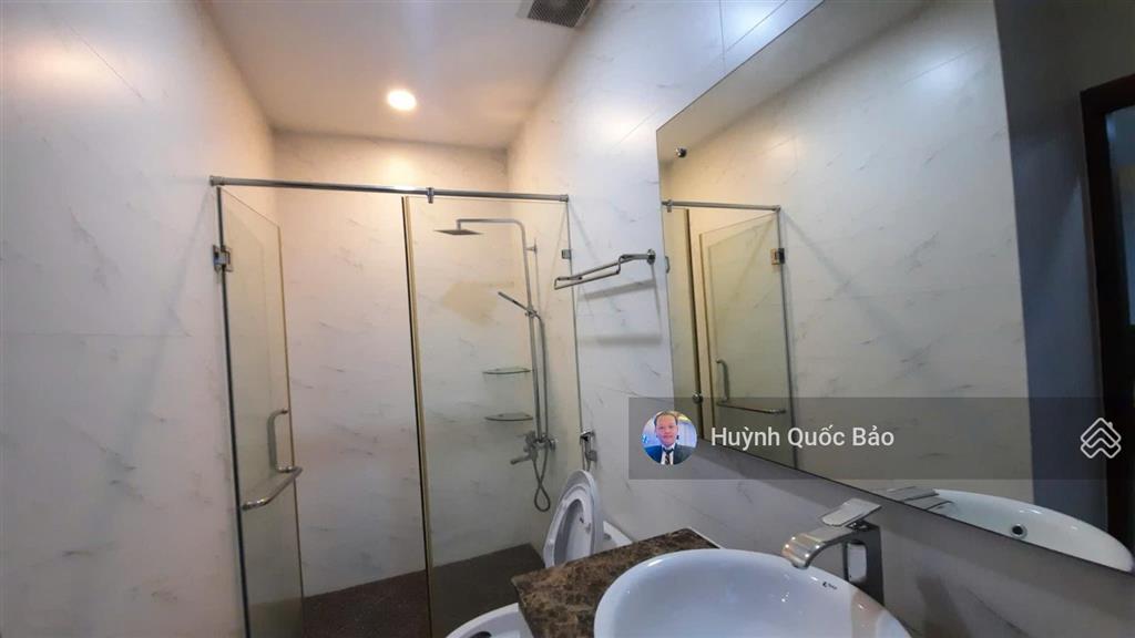 Cho thuê biệt thự song lập f6 lucasta villa  phú hữu, thủ đức  giá 32 triệu/tháng