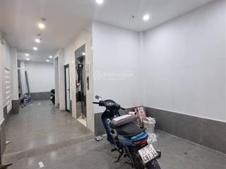 17,5 tỷ tòa nhà 85m2, ccmn 8 tầng thang máy cầu giấy, 36 phòng, doanh thu 120 triệu gần phố