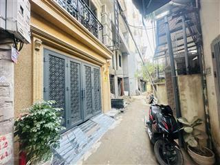 15 tỷ ccmn 7 tầng mỹ đình. 69m2. mặt tiền 5m. 16 phòng. doanh thu 100 triệu / tháng