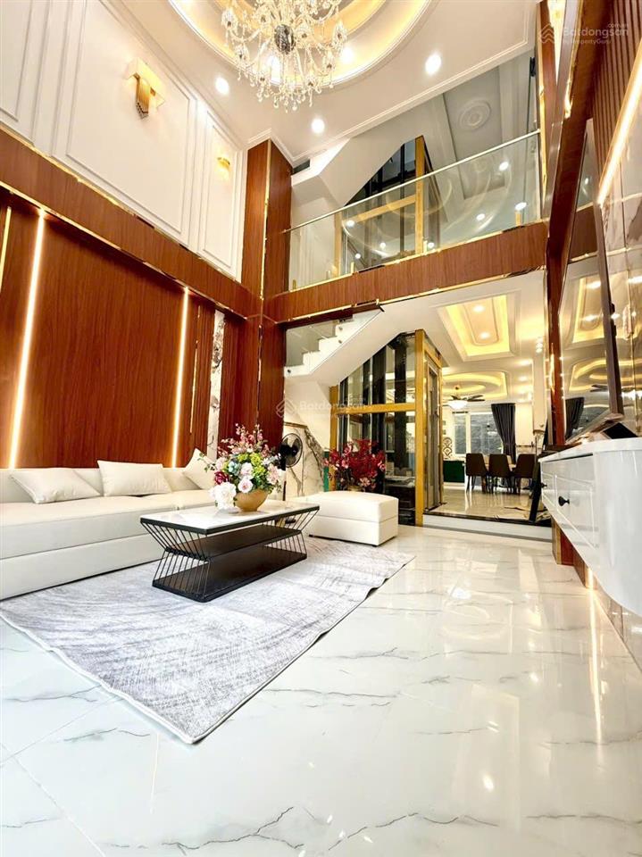 Bán nhà đẹp lung linh 6 tầng có thang máy quận 7