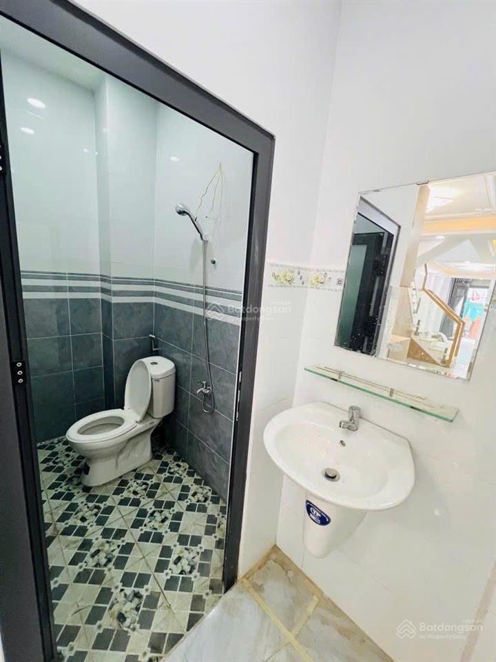 Bán nhà hẻm xe hơi gần trường học nguyễn hữu thọ, quận 7