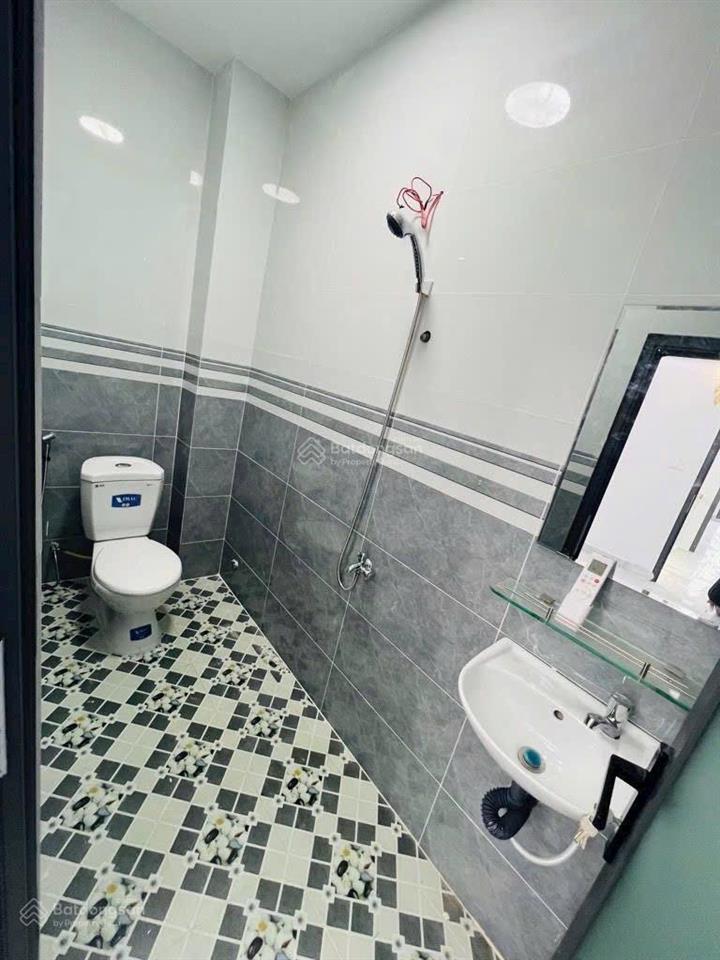 Bán nhà hẻm xe hơi gần trường học nguyễn hữu thọ, quận 7