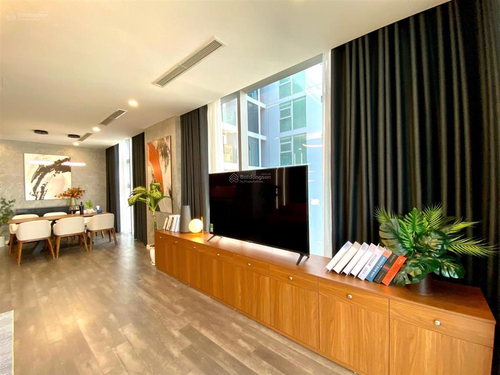 Chính chủ cho thuê căn hộ the nine 3 ngủ full đồ 120m2 ban công view thoáng mát  0393 686 ***