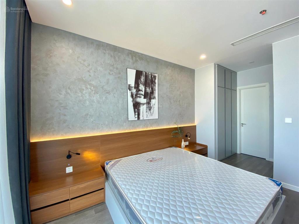 Chính chủ cho thuê căn hộ the nine 3 ngủ full đồ 120m2 ban công view thoáng mát  0393 686 ***