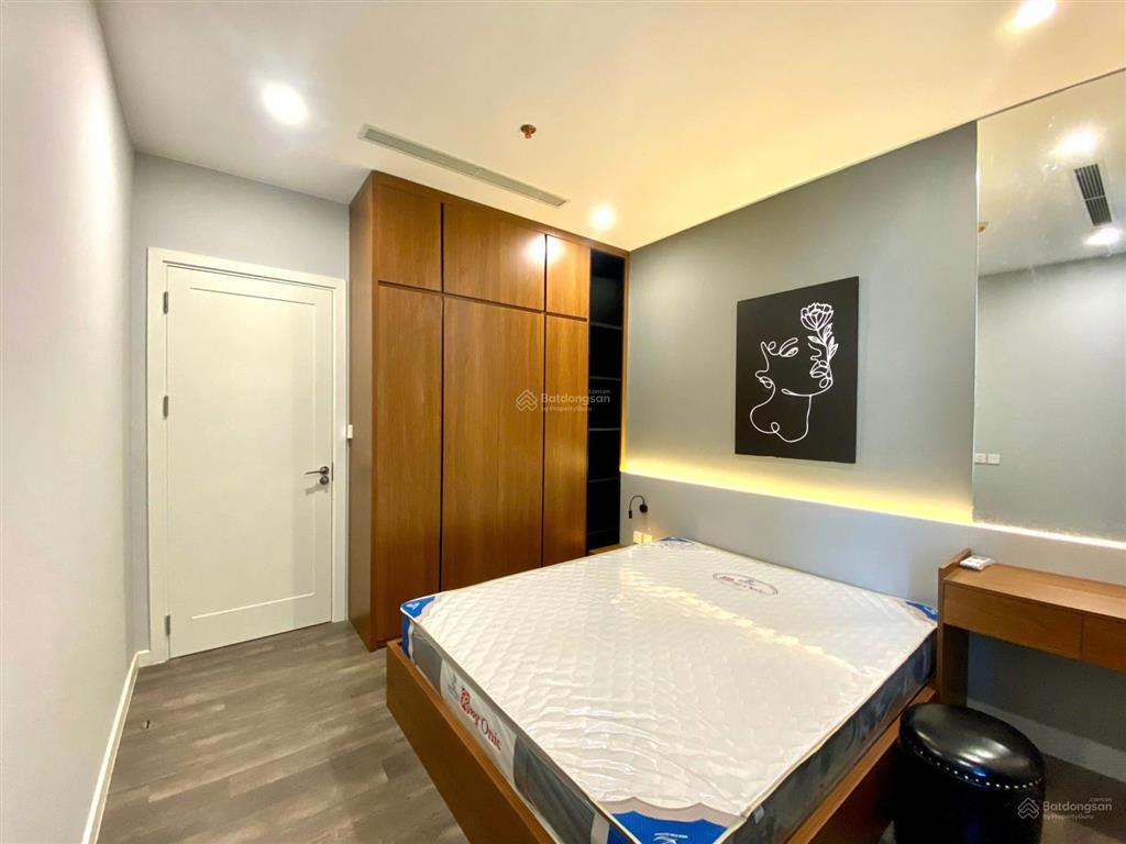 Chính chủ cho thuê căn hộ the nine 3 ngủ full đồ 120m2 ban công view thoáng mát  0393 686 ***