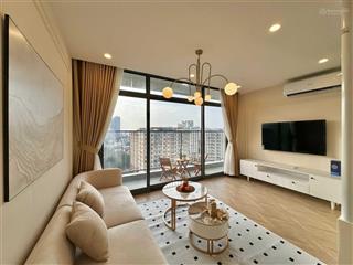 Chính chủ cho thuê căn hộ 3 phòng ngủ đủ nội thất có slot oto vào ở được luôn 150m2  0393 686 ***