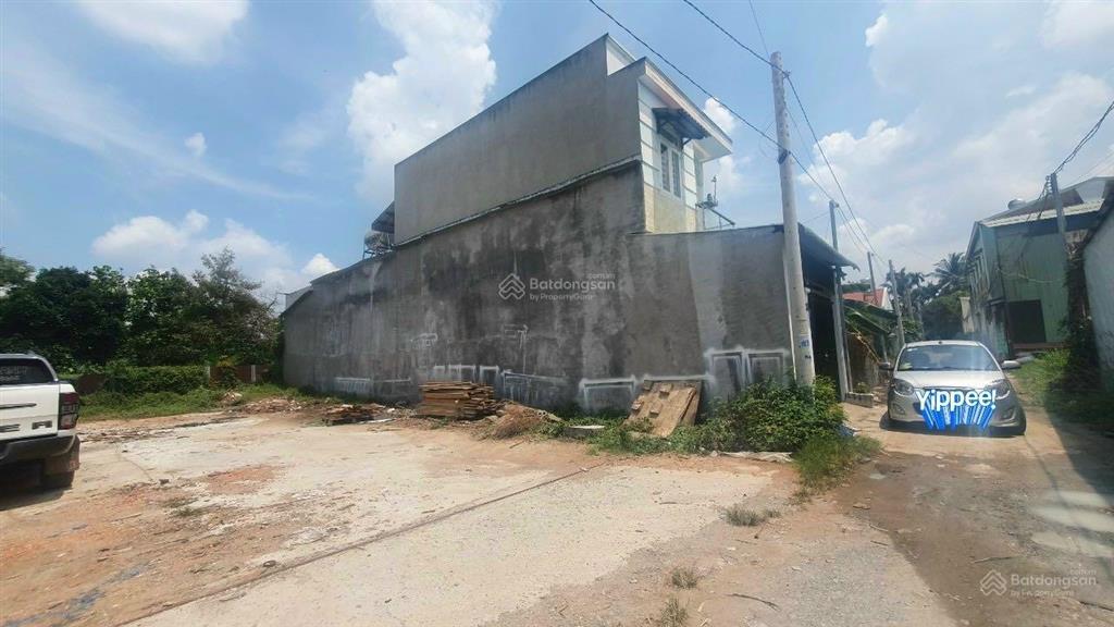 Chủ nhà cần bán gấp giá 3,3 tỷ. nhà một trệt 1 lầu an sơn 25 thuận an bình dương