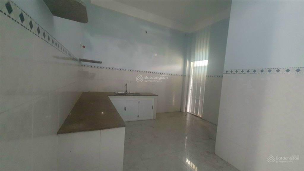Chủ nhà cần bán gấp giá 3,3 tỷ. nhà một trệt 1 lầu an sơn 25 thuận an bình dương