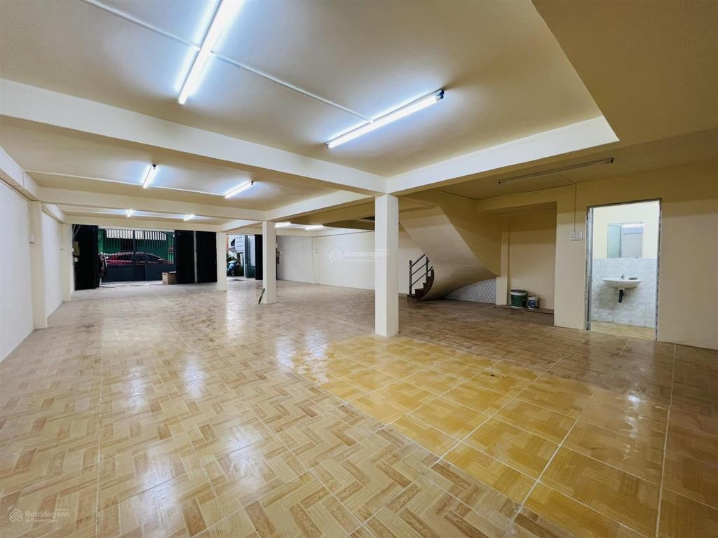 Bán nhà 2 tầng đường hương lộ 2, rộng 12m dt 8x20m, 2 sổ riêng giá tốt 11,2 tỷ shr