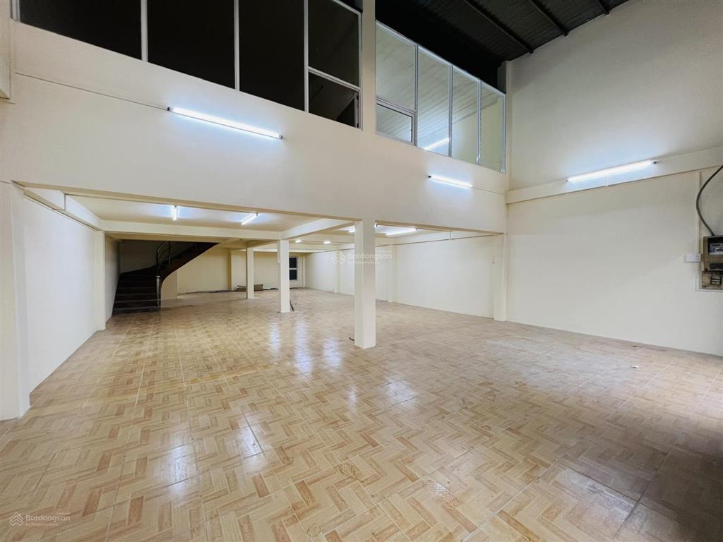 Bán nhà 2 tầng đường hương lộ 2, rộng 12m dt 8x20m, 2 sổ riêng giá tốt 11,2 tỷ shr