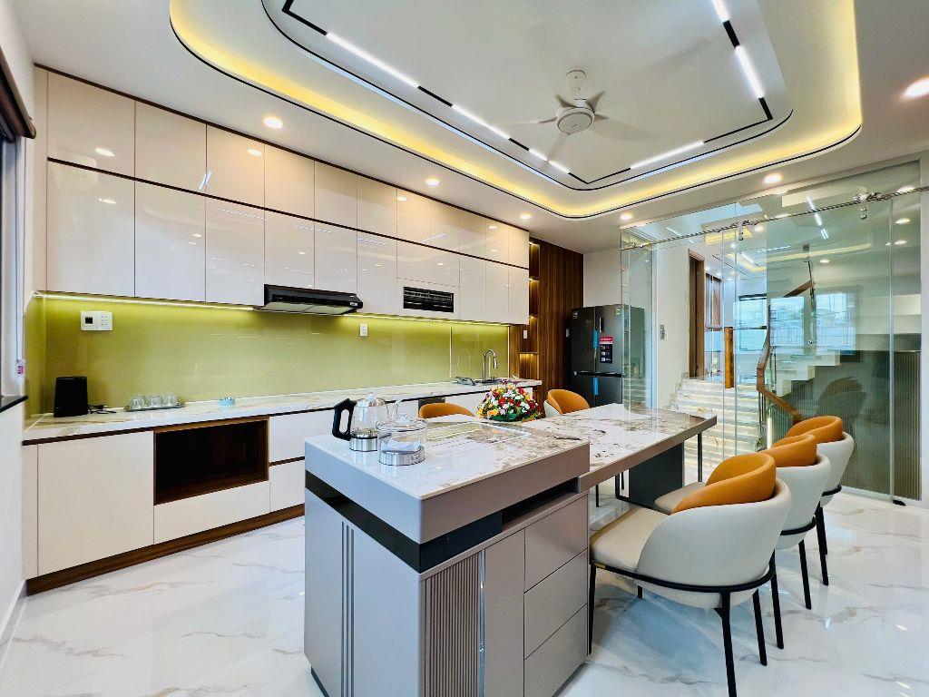 Bán Nhà Phố Cao Cấp Có Thang Máy Đường Lê Trọng Tấn Giáp Tân Phú 4x20m 5 Tầng 9,2 Tỷ