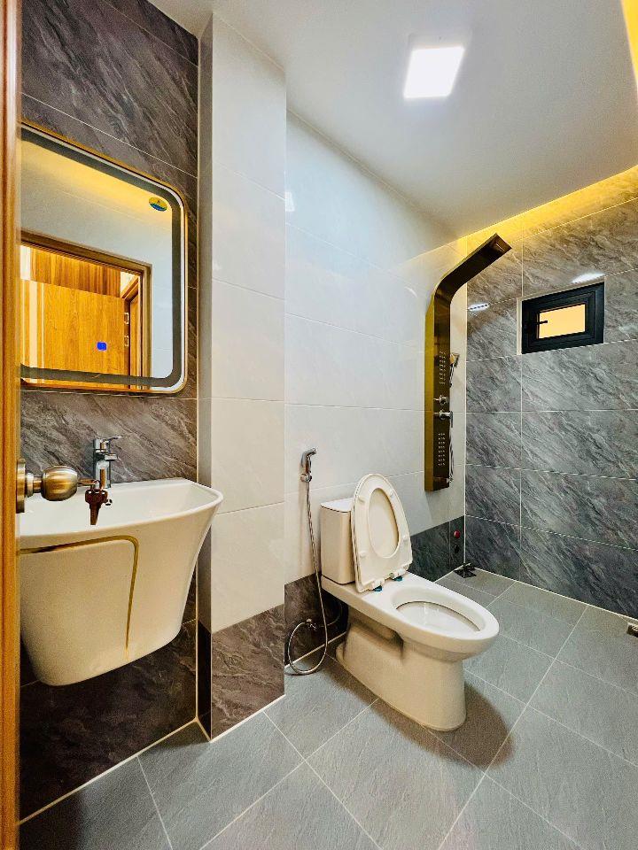 Bán Nhà Phố Cao Cấp Có Thang Máy Đường Lê Trọng Tấn Giáp Tân Phú 4x20m 5 Tầng 9,2 Tỷ