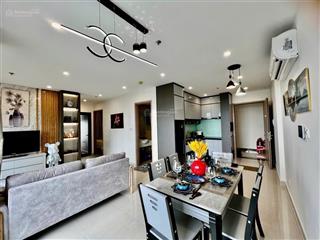 Bán căn 3pn+, dt108m2, giá 5.3tỷ, lỗ 1tỷ, origamivinhomes q9, tầng trung view thoáng, sẵn nội thất