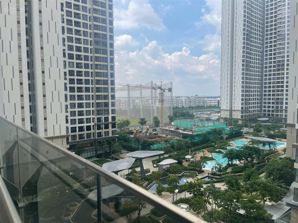 Bán căn 2pn2wc, masteri centre point, dt72m2, giá 4.3 tỷ, tầng trung view công viên, khu compound
