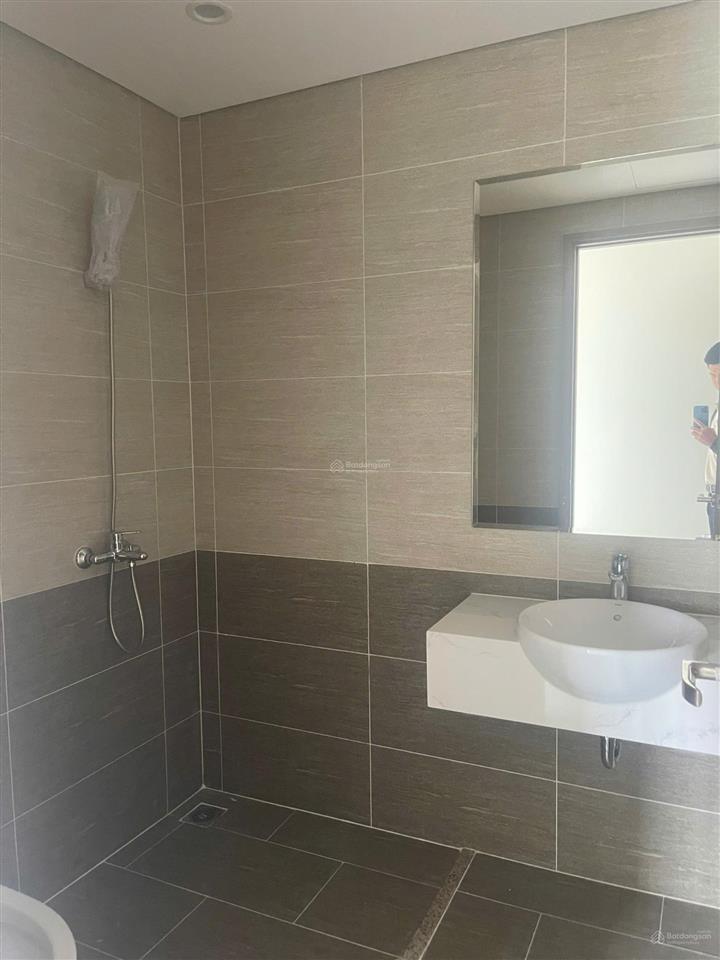 Nổi bật bán căn 2pn2wc, beverly solari  vinhomes q9, 59m2, giá 3.1tỷ, view thoáng mát không chắn