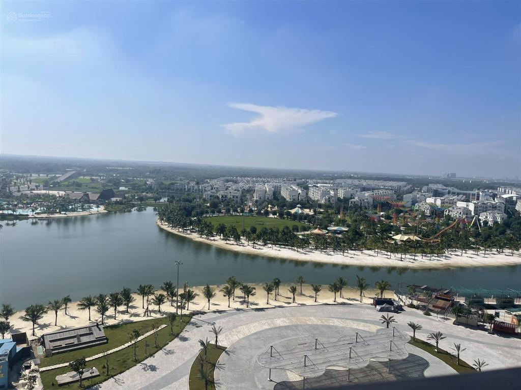 Bán căn 2pn view trực diện công viên 36ha, giá 6tỷ, dt79m2, the beverlyvinhomes q9, nhà mới chưa ở