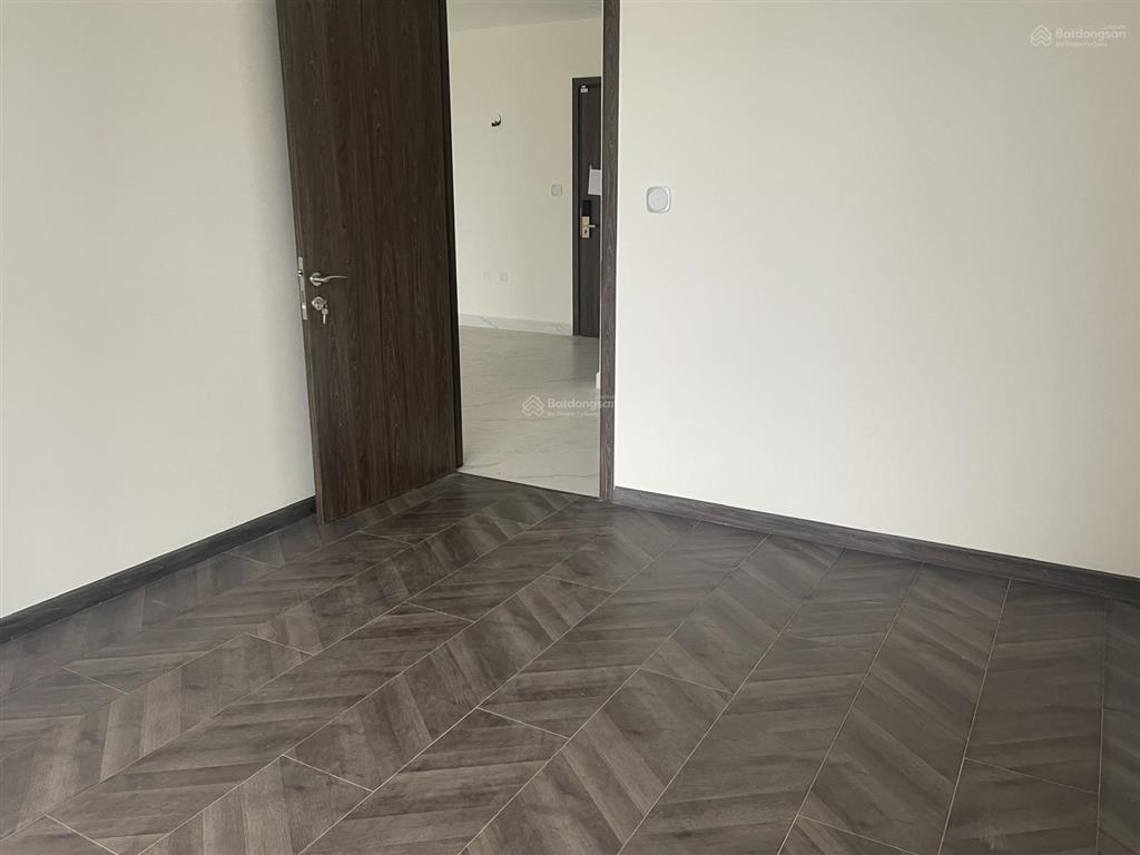 Bán căn 1pn view trực diện công viên 36ha, giá 4 tỷ, dt54m2 the beverly  vinhomes q9, nhà mới cđt