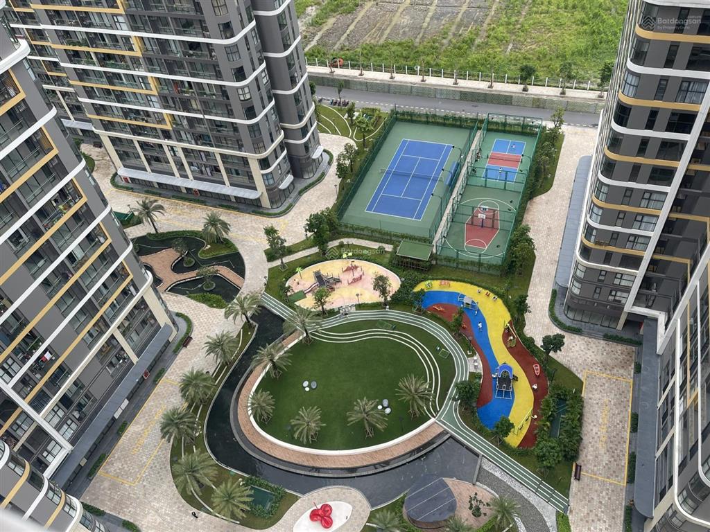 Bán căn 1pn view trực diện công viên 36ha, giá 4 tỷ, dt54m2 the beverly  vinhomes q9, nhà mới cđt