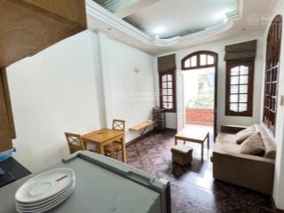 Cho thuê căn hộ dịch vụ tại ngõ 105 thụy khuê tây hồ. ban công view cực thoáng. chỉ 7tr