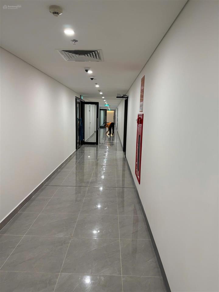 Sàn văn phòng 136 hồ tùng mậu, giá từ 48tr/m2. sẵn sổ, nhận nhà ngay.  0941 617 *** nhận tt