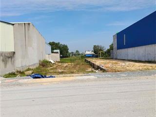 Chính chủ bán đất mặt tiền dt822