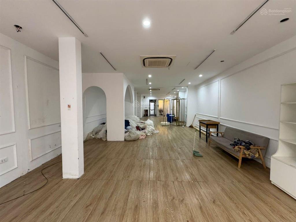 Cho thuê mặt bằng tầng 2, tuệ tĩnh, 120m2, mt 5m, thông sàn, giá 22tr