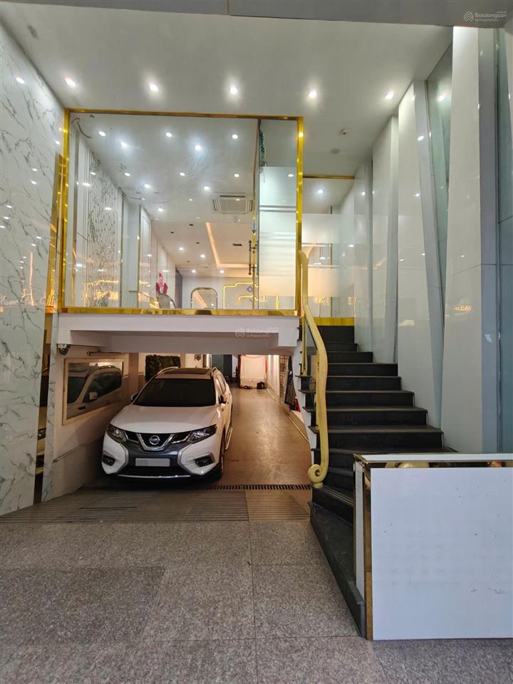 Cho thuê nhà mặt phố mai hắc đế 140m x 3 tầng, thông sàn, mới đẹp, thang máy, giá chỉ 100tr