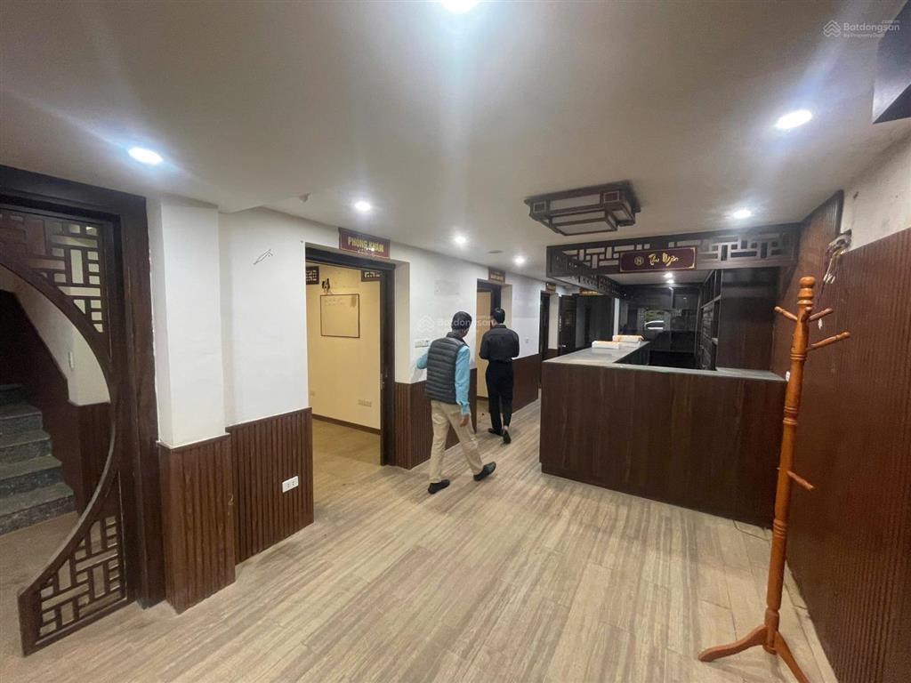 Cho thuê nhà mặt phố yên lãng 140m x 3 tầng, mặt tiền 7m, thông sàn, mới đẹp, giá 65tr thương lượng