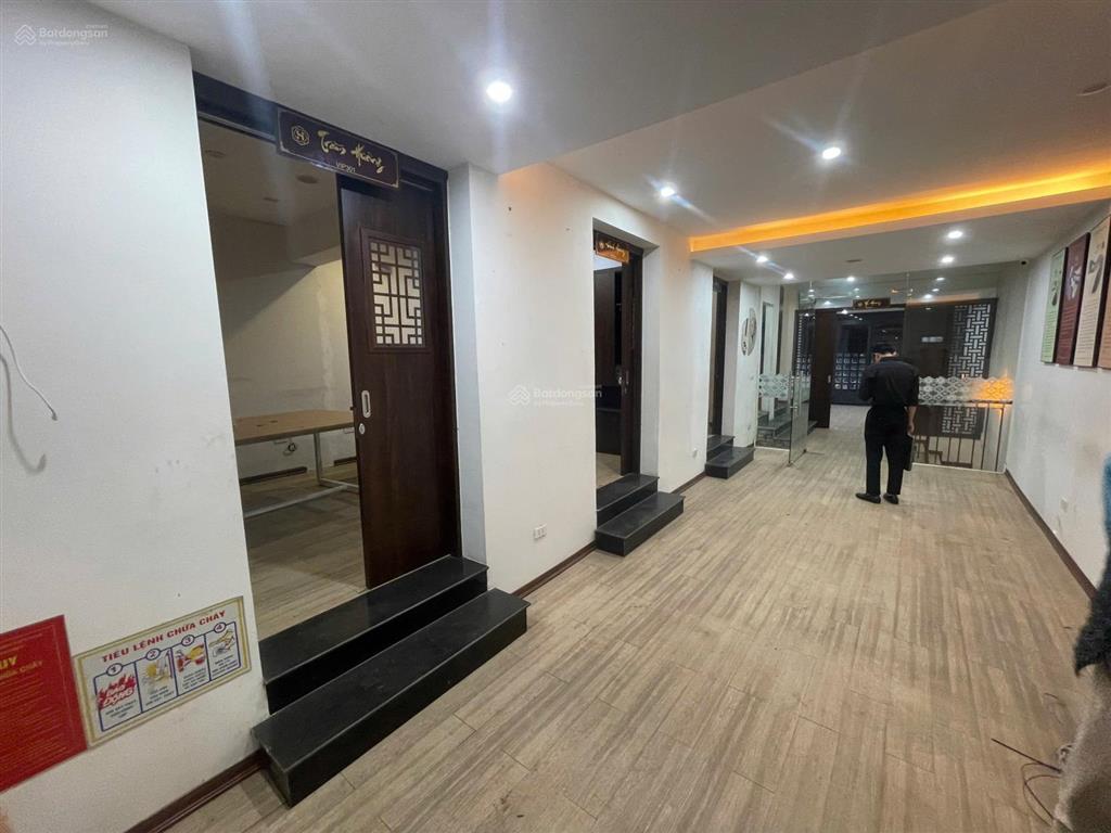 Cho thuê nhà mặt phố yên lãng 140m x 3 tầng, mặt tiền 7m, thông sàn, mới đẹp, giá 65tr thương lượng