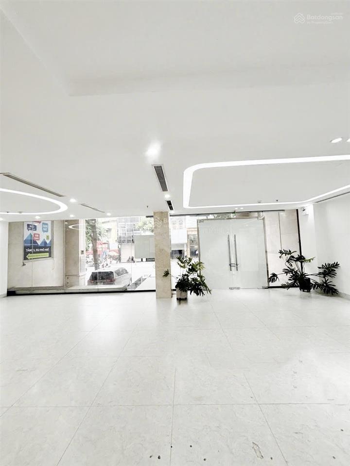 Cho thuê 450m mặt tiền phố huế, ngang 14m, giá chỉ 160 triệu, phù hợp cho thương hiệu, cao cấp